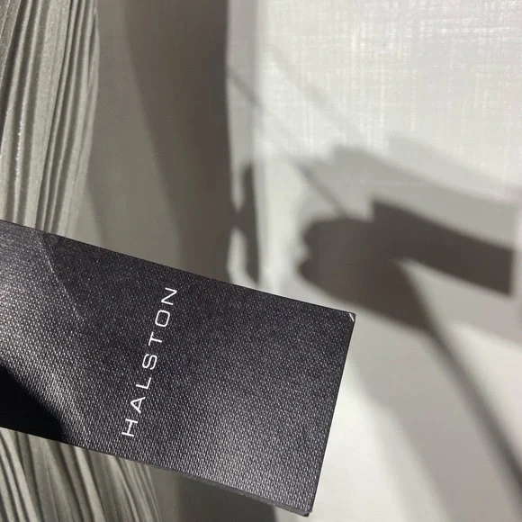 Halston LANA PLEATED V NECK GOWN 6 - Picture 7 of 8